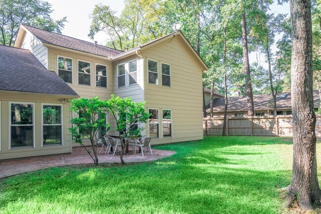 Building Photo - 10 Coralvine Ct