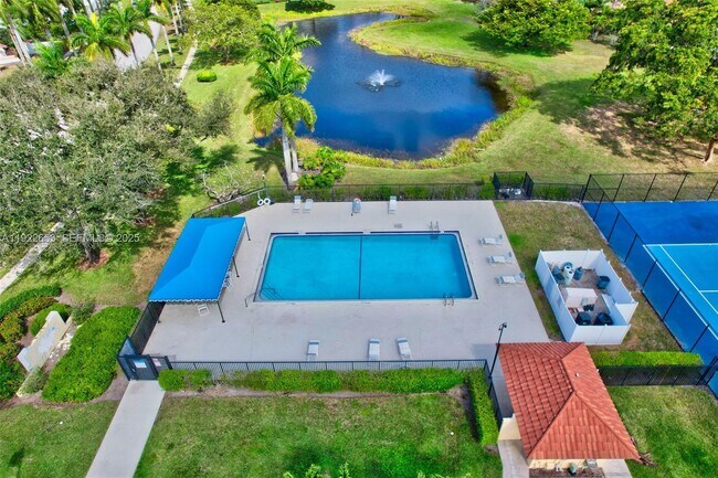 Building Photo - 6043 Sunberry Cir