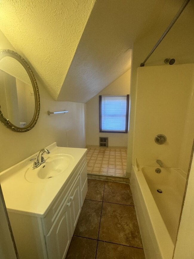 Building Photo - 317 N Indiana Ave