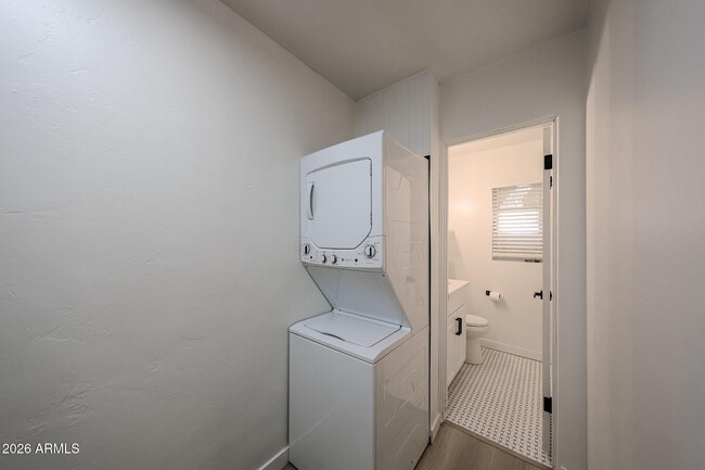 Building Photo - 2945 N 19th Ave