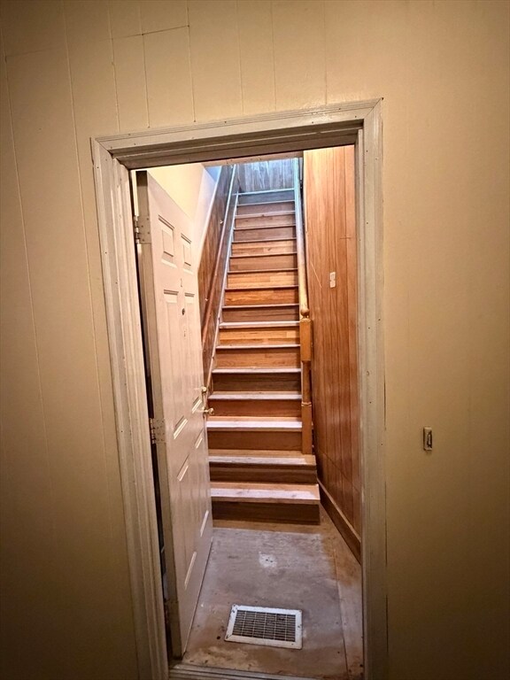 Building Photo - 52 Tufts Ave