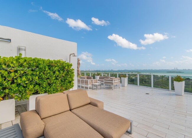 Building Photo - 4250 Biscayne Blvd