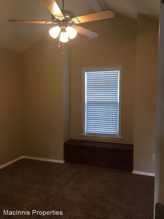 Building Photo - 3 br, 2 bath House - 4016 S Williams St