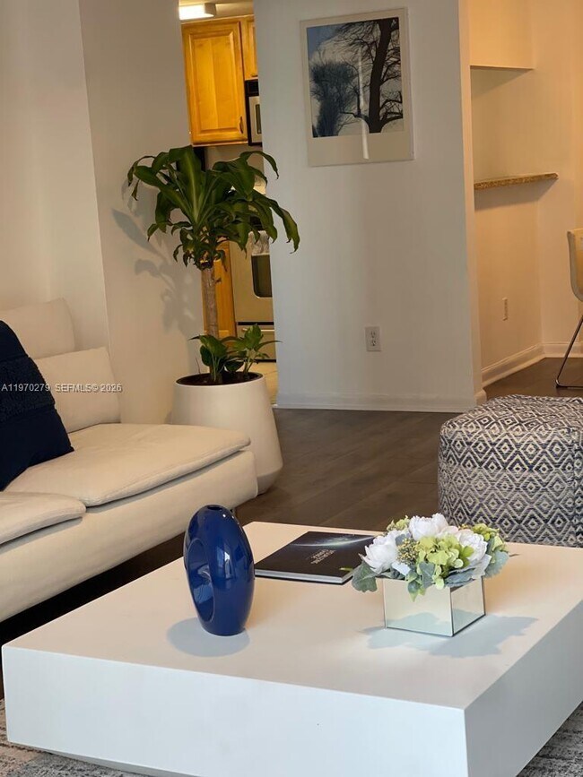 Building Photo - 770 Claughton Island Dr