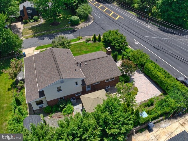 Building Photo - 6824 Felix St