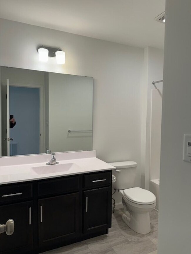 Building Photo - 67 Long Bnd Dr