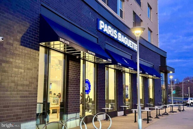 Building Photo - 13358 Sherwood Park Ln