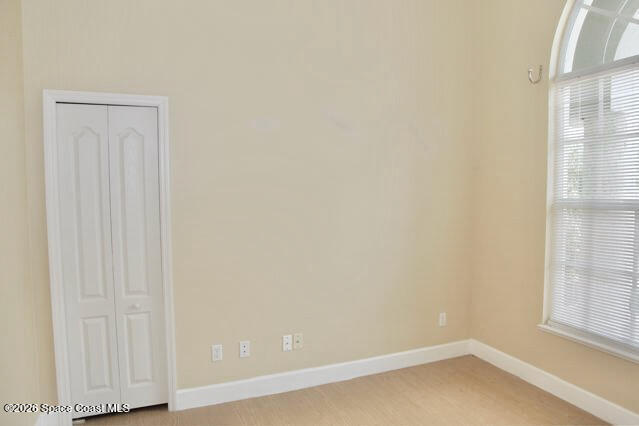 Building Photo - 915 Starling Way