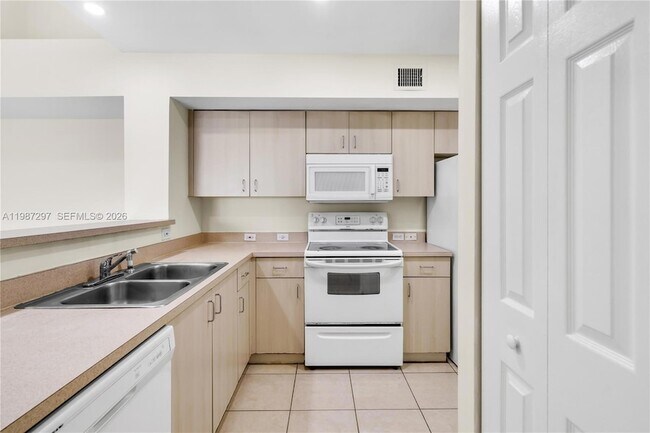 Building Photo - 11185 SW 6th St