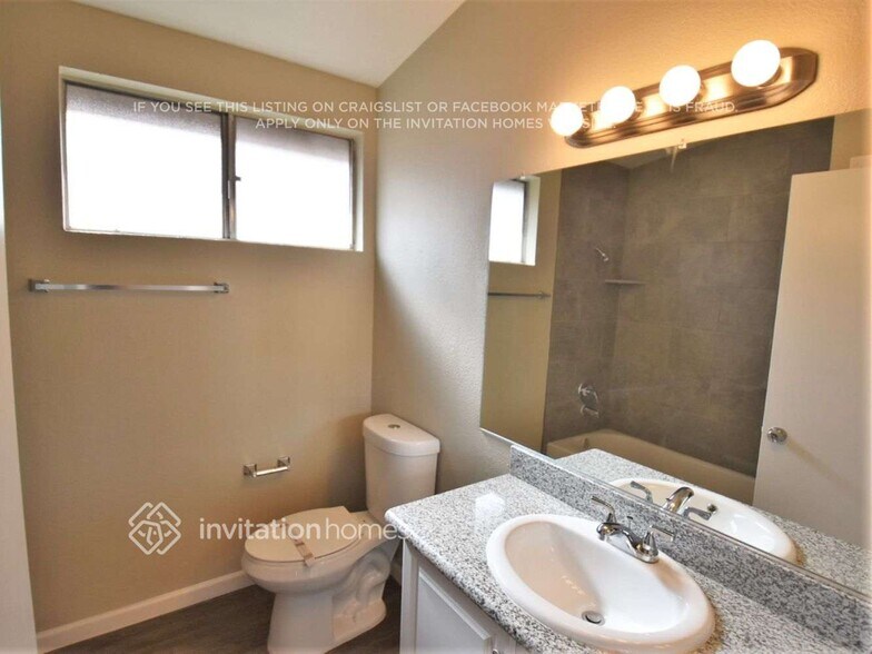 Building Photo - 14244 N 49th Dr