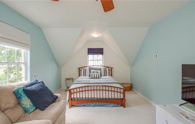 Building Photo - 3 Bedroom 2.5 Bath Townhouse style Condo in Great Neck