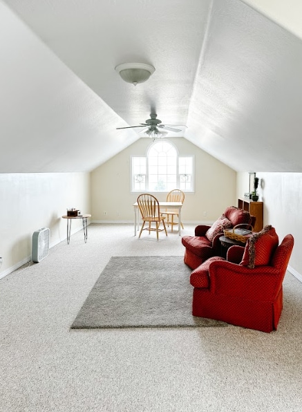 Bonus Room - 2148 Candlewood Ave