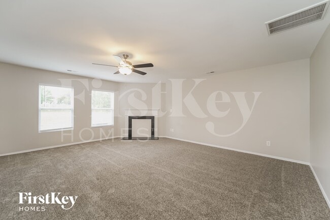 Building Photo - 4031 Larkhaven Village Dr