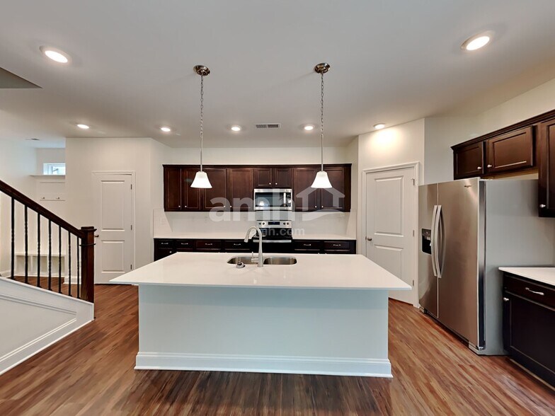 Building Photo - 7409 Garrett Ct