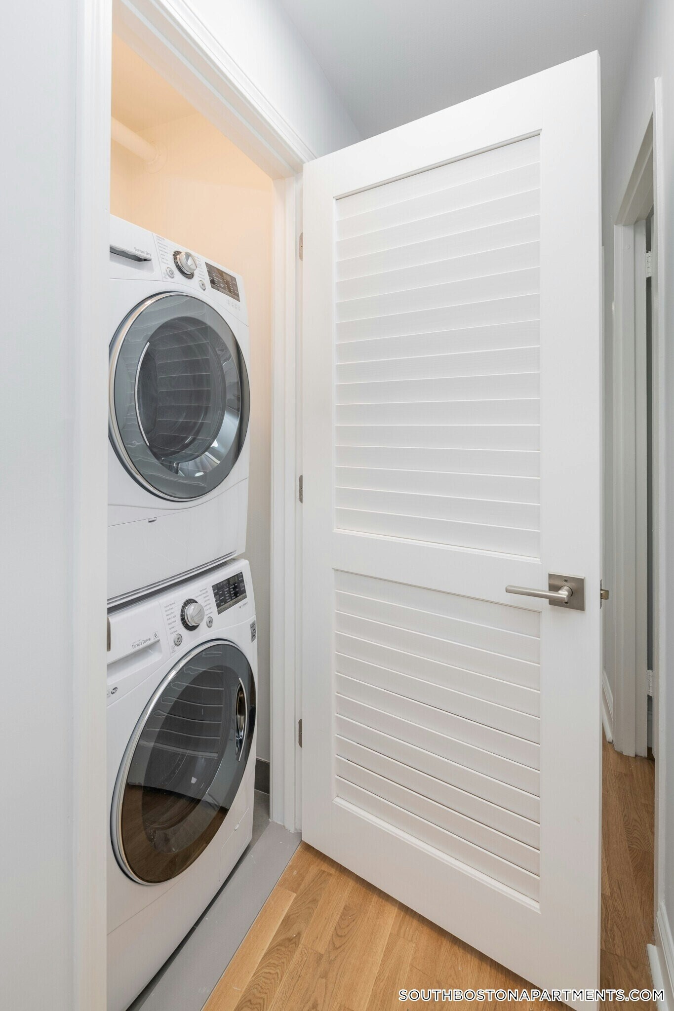 Building Photo - 1410 Columbia Rd