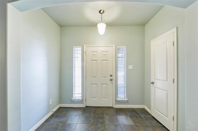 Building Photo - 6601 Pine Hills Ln