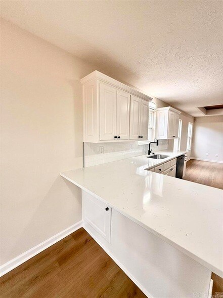 Building Photo - 506 Waymack Cove
