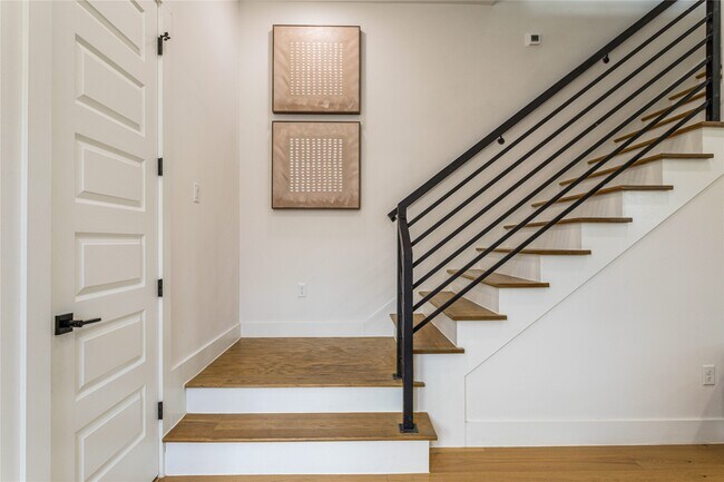 Building Photo - 1810 Lula St