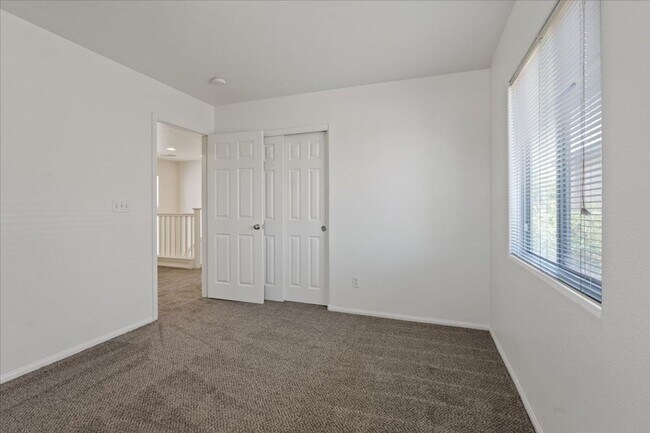 Building Photo - Status: Accepting Applications