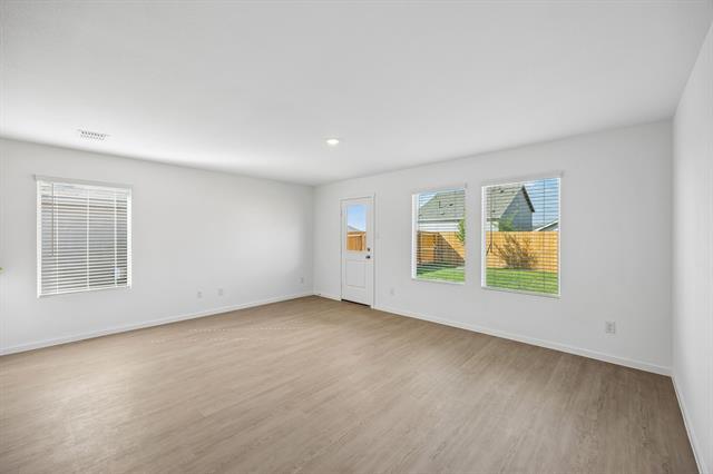 Building Photo - 3012 Tooley Dr