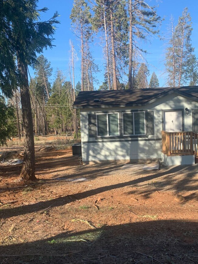 Building Photo - Magalia Home for rent, 3bed 2bath, enclose...