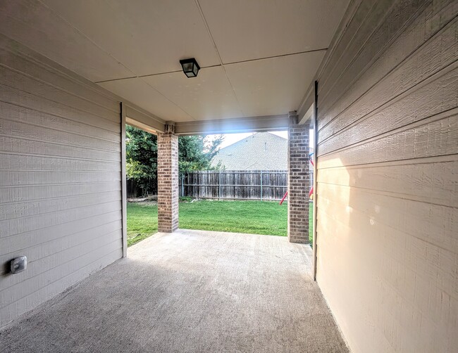 Building Photo - 10104 Kemah Pl