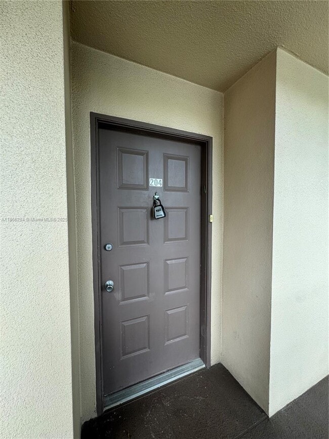 Building Photo - 13101 SW 11th Ct