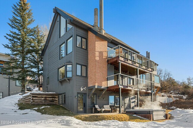 Building Photo - 182 Bennett Pl