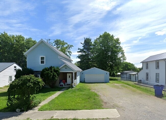 Building Photo - 164 Miami Rd