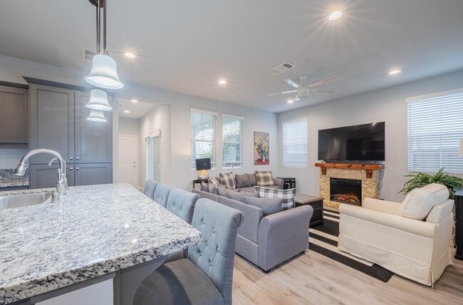 Building Photo - 588 Rosa Monte Wy