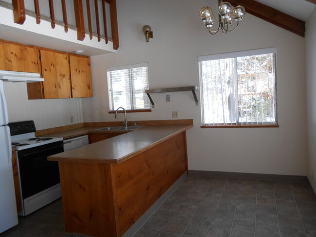 Building Photo - 17297 Golden Eye Dr