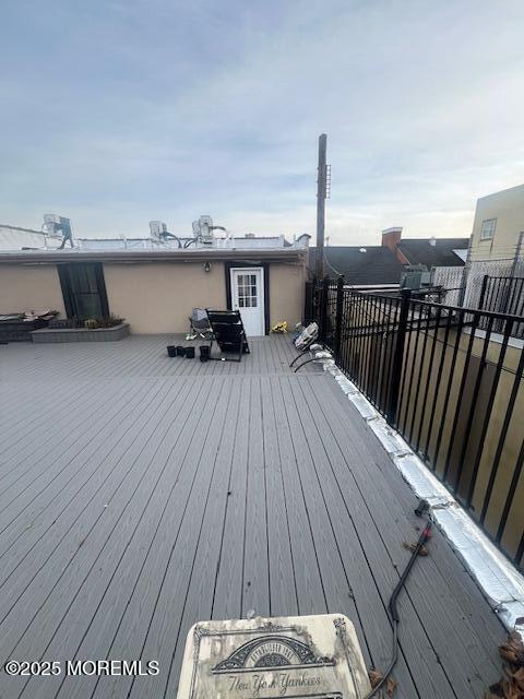 Building Photo - 20-28-28 E Main St