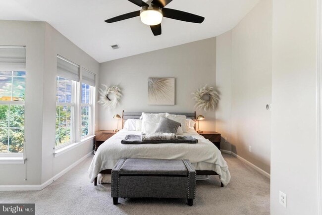 Building Photo - 2520 Banshire Dr