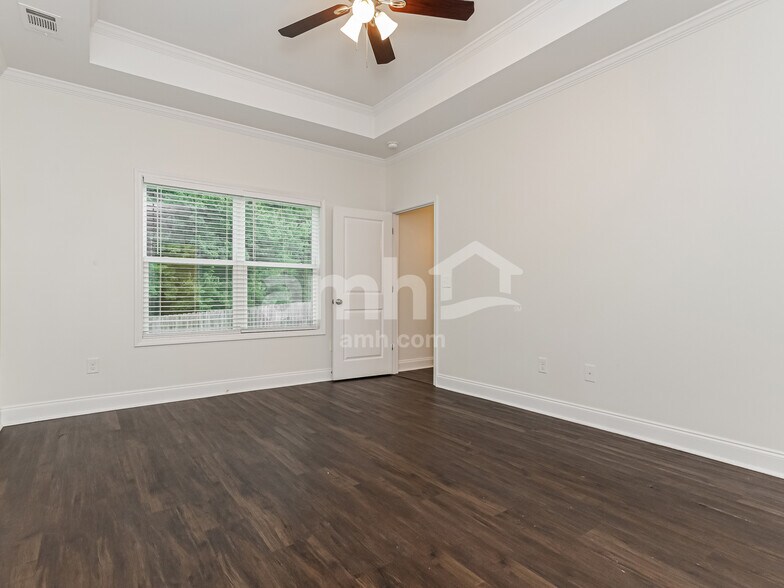 Building Photo - 121 Coulter Woods Dr
