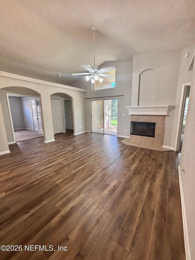Building Photo - 13758 Sea Hawk St