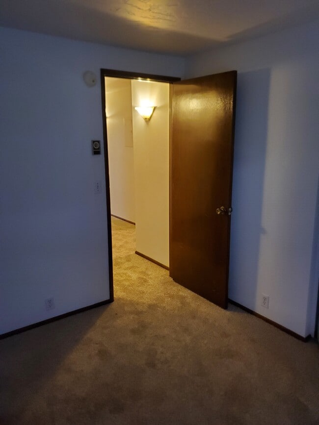 Building Photo - 2671 Woodstone Pl