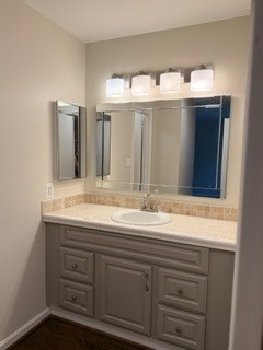 Building Photo - 2156 Golf Course Dr