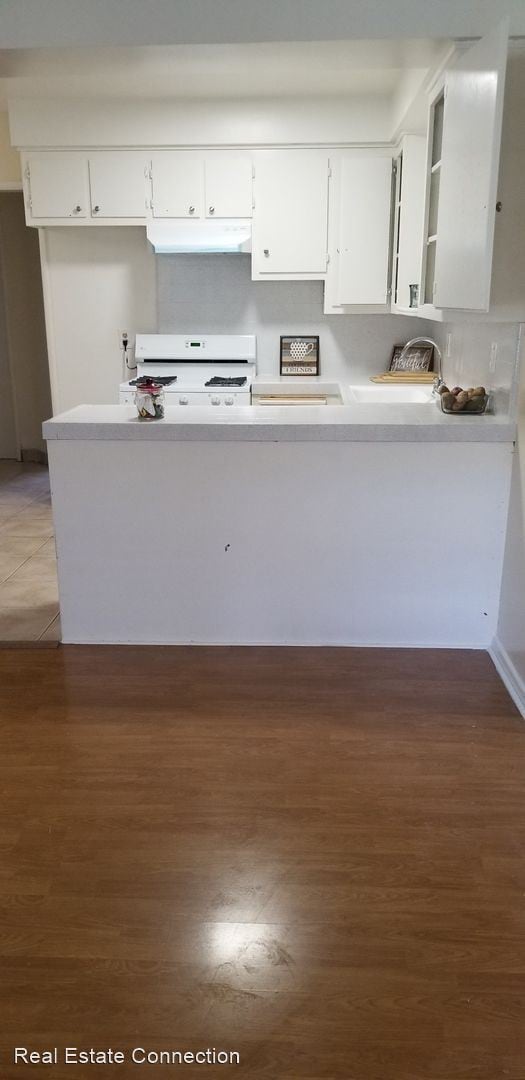 Building Photo - 13407 Cordary Ave