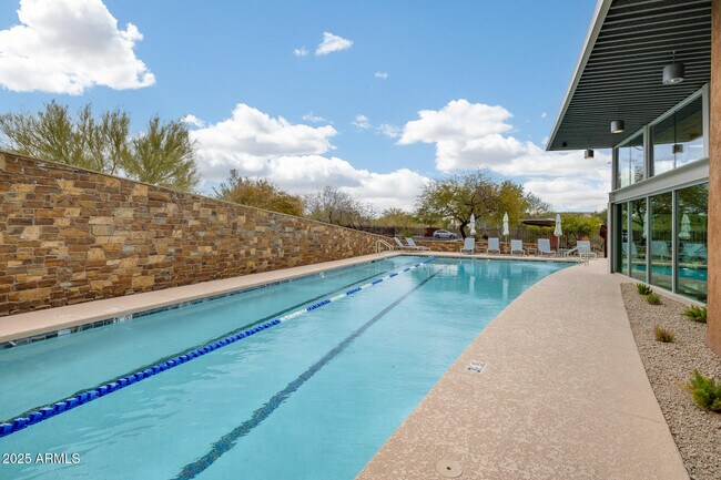 Building Photo - 3603 E Salter Dr