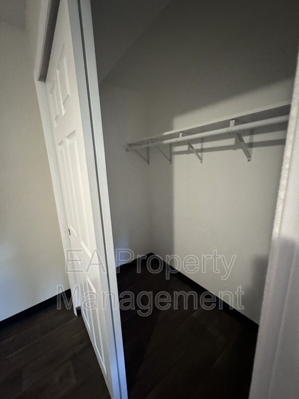 Building Photo - 419 Atrisco Dr SW