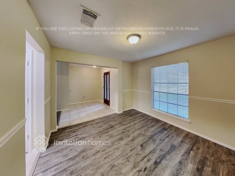 Building Photo - 9206 Rosewell Ct