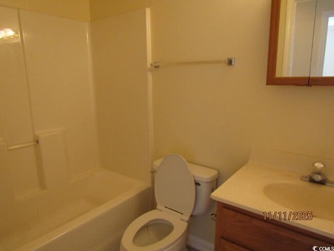 Building Photo - 132 Carolina Pointe Way