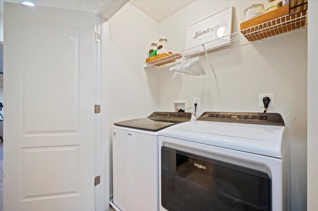 Building Photo - 191 Clifton Mnr