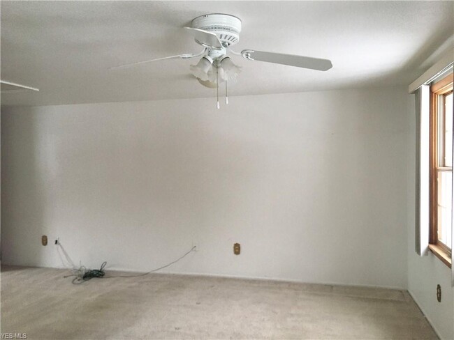 Building Photo - 3753 Whitegate Dr