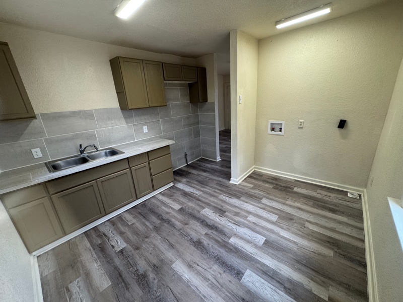 Building Photo - 5444 Winbourne Ave