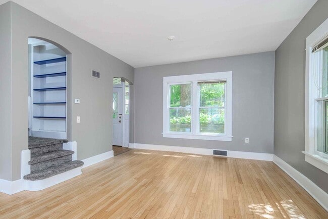 Building Photo - Lake Mendota Retreat: 3BR Home w/ 60’ Pier...