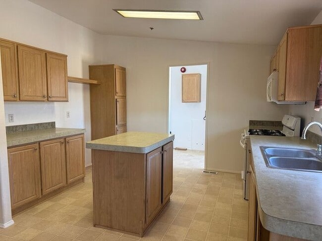 Building Photo - New Year Special! 50% Off First Month's Rent!