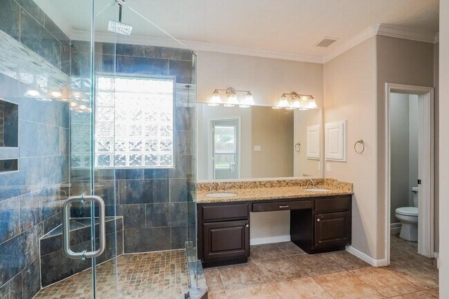 Building Photo - 2130 Pelican Landing Ct