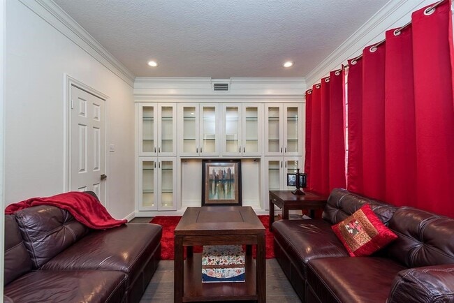 Building Photo - 14111 Manderly Dr