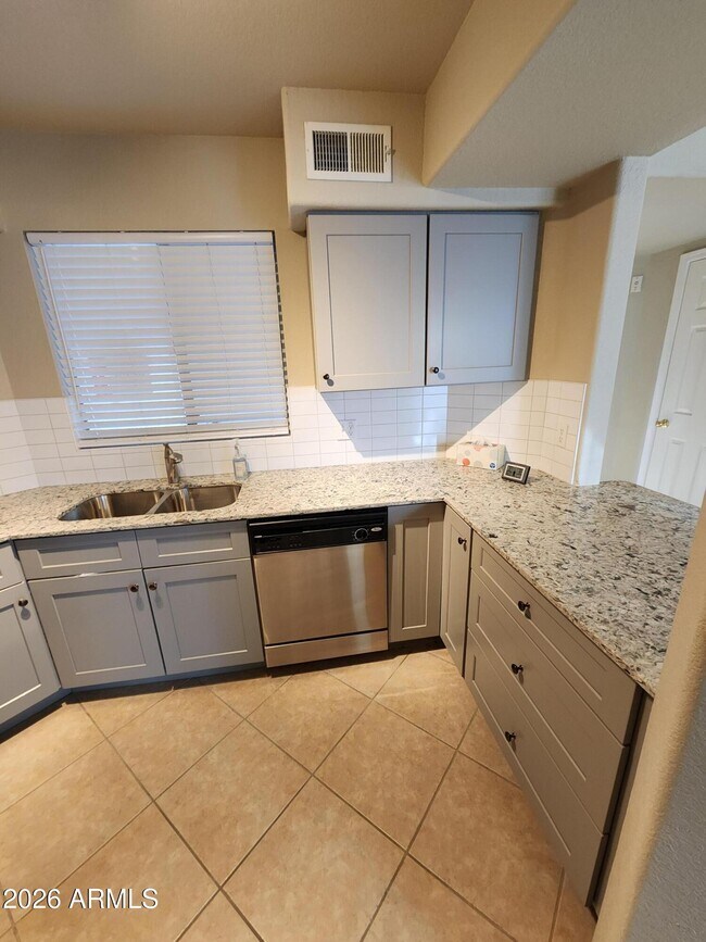 Building Photo - 3848 N 3rd Ave